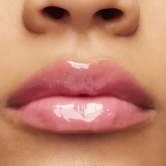 MAC Cosmetics Plumping Lip Gloss - Vibrant Pink - Picture 3 of 3